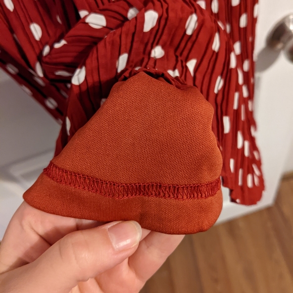 NWT Lulu's Polkadot Shift Dress in Red, Size XSmall - Picture 9 of 10